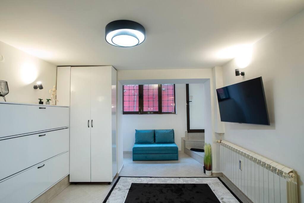 סופיה Studio With Courtyard Just Steps Away Vitosha Str מראה חיצוני תמונה